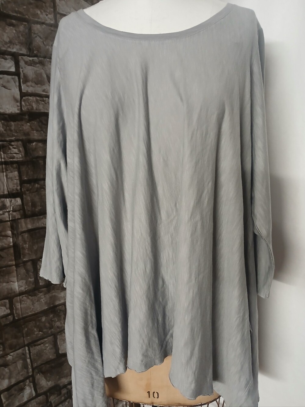 mercer & madison Light Gray Women's Draped Tunic Top